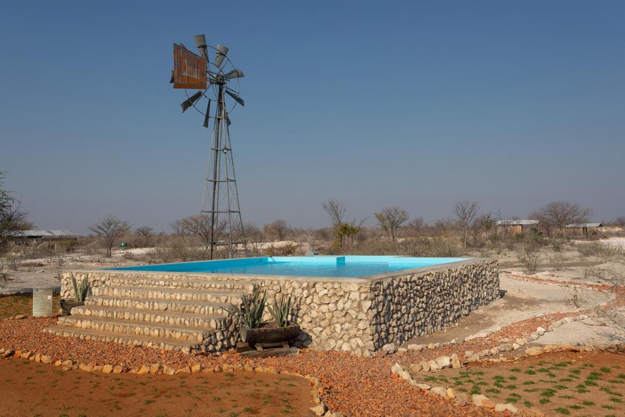 Etosha Trading Post Campsite Okaukuejo Extérieur photo